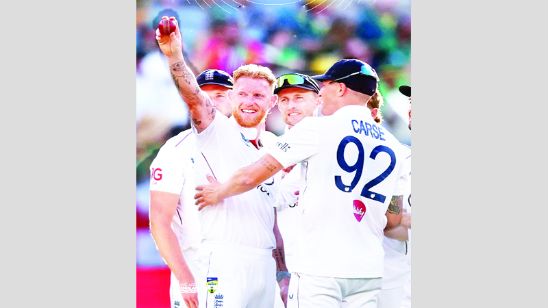 প্রথম দিনেই ১৯ উইকেটের পতন