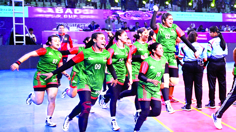 কাবাডিতে মেয়েদের ইতিহাস